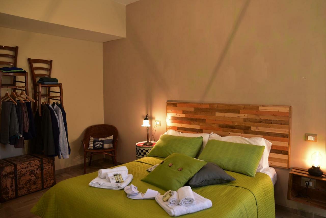Casa Nina Bed and Breakfast Toirano Eksteriør billede